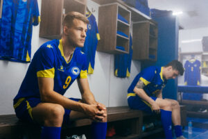 Jedan tim Jedna porodica Fotografija 3